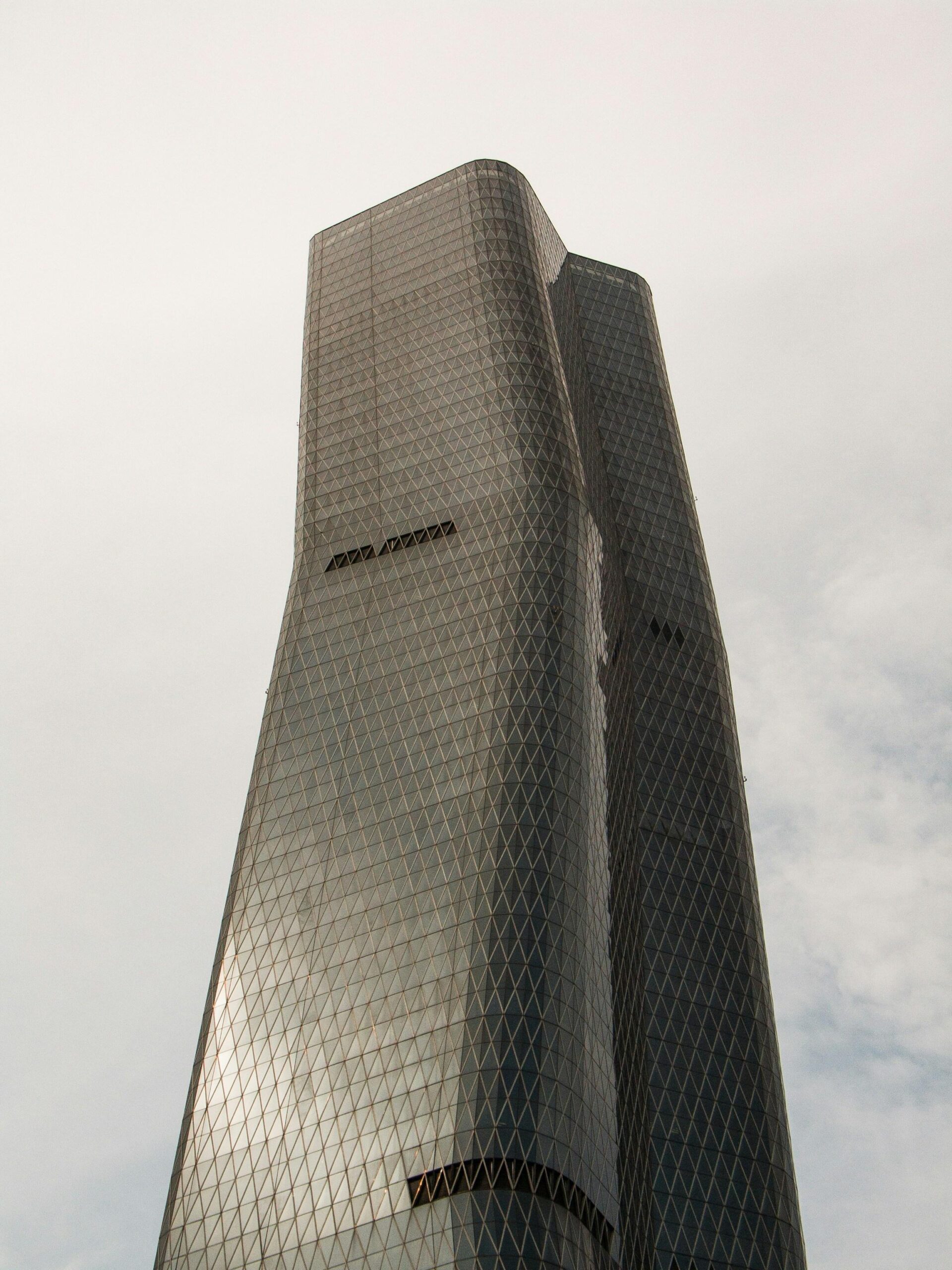 Unraveling Enron: How a Giant Corporate Scandal Unfolded