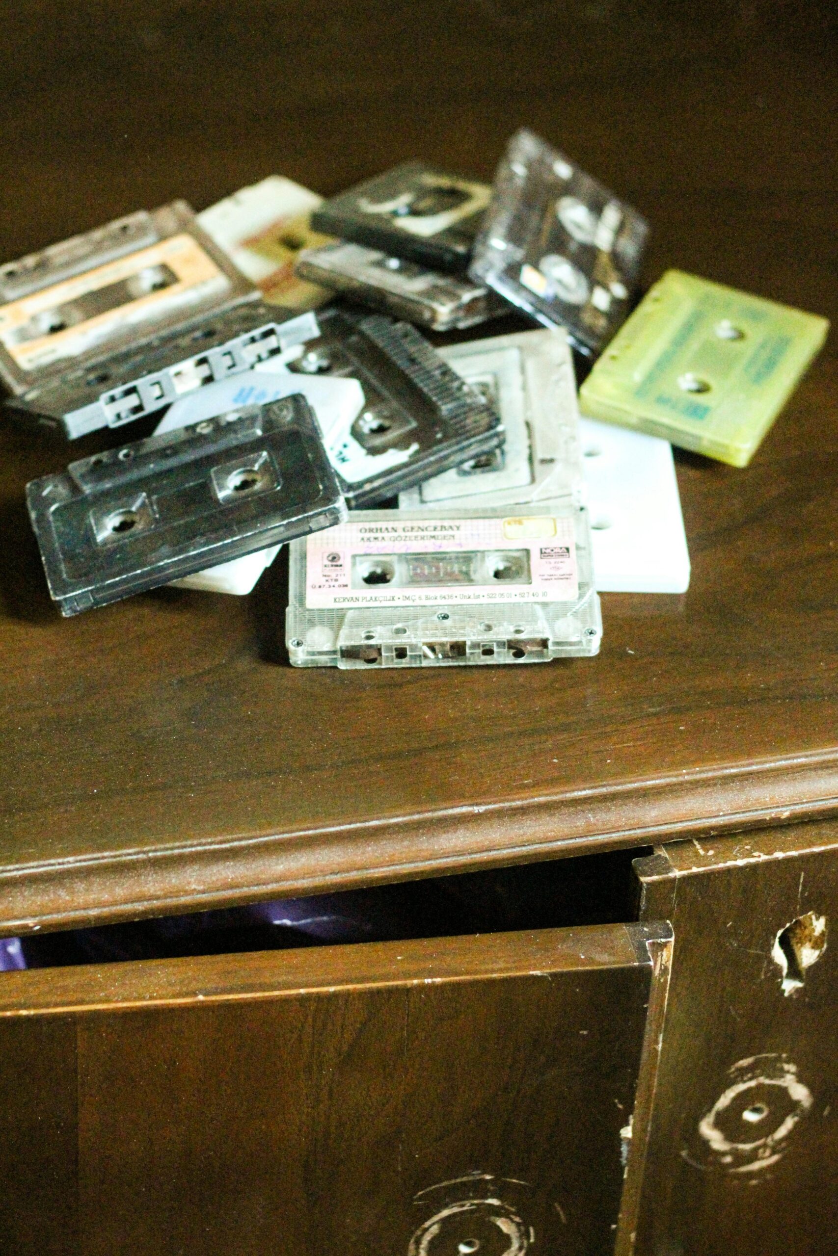 How Organized Crime Fuels Counterfeits and Piracy Trends