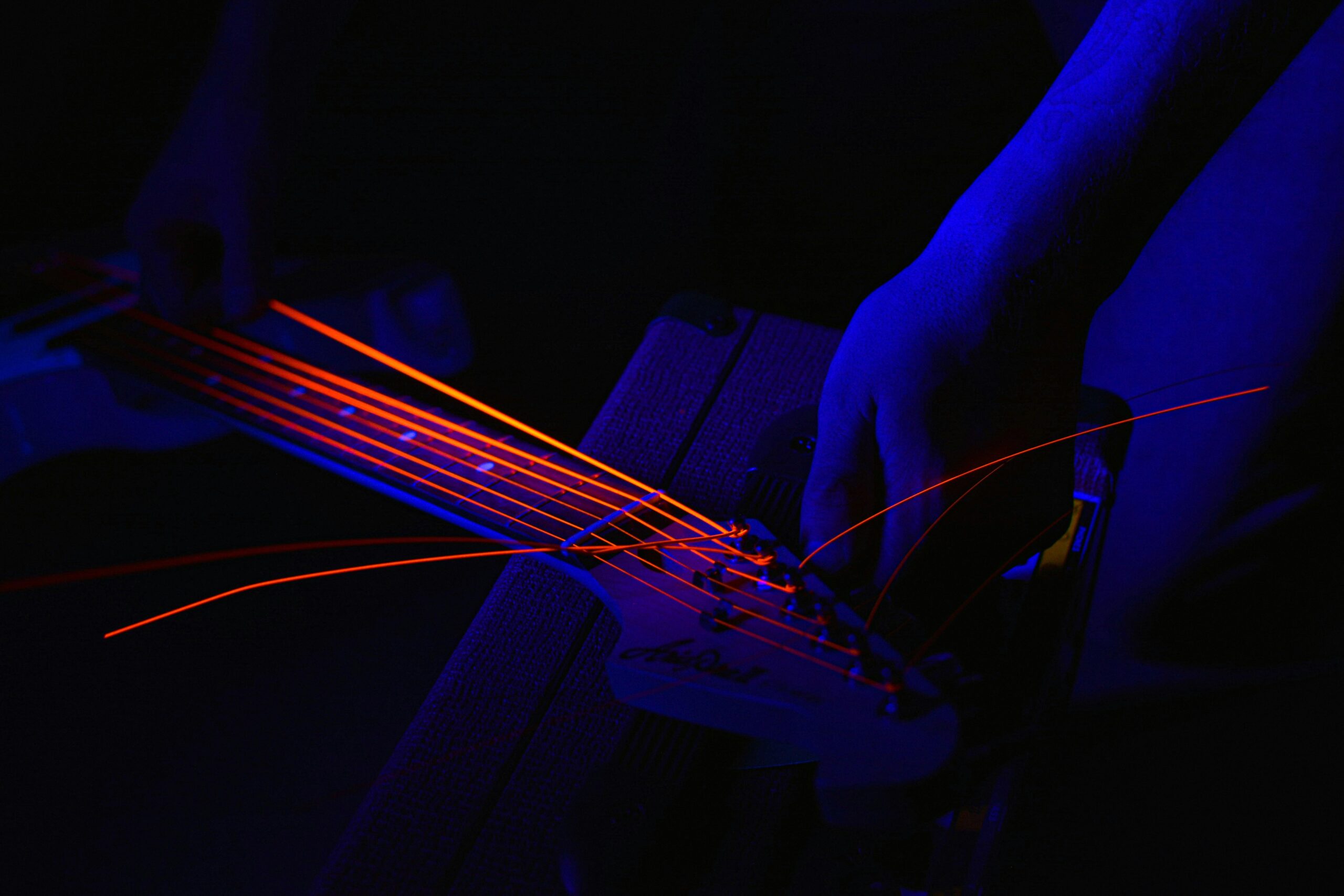 How Fiber Analysis Connects Suspects to Crime Scenes