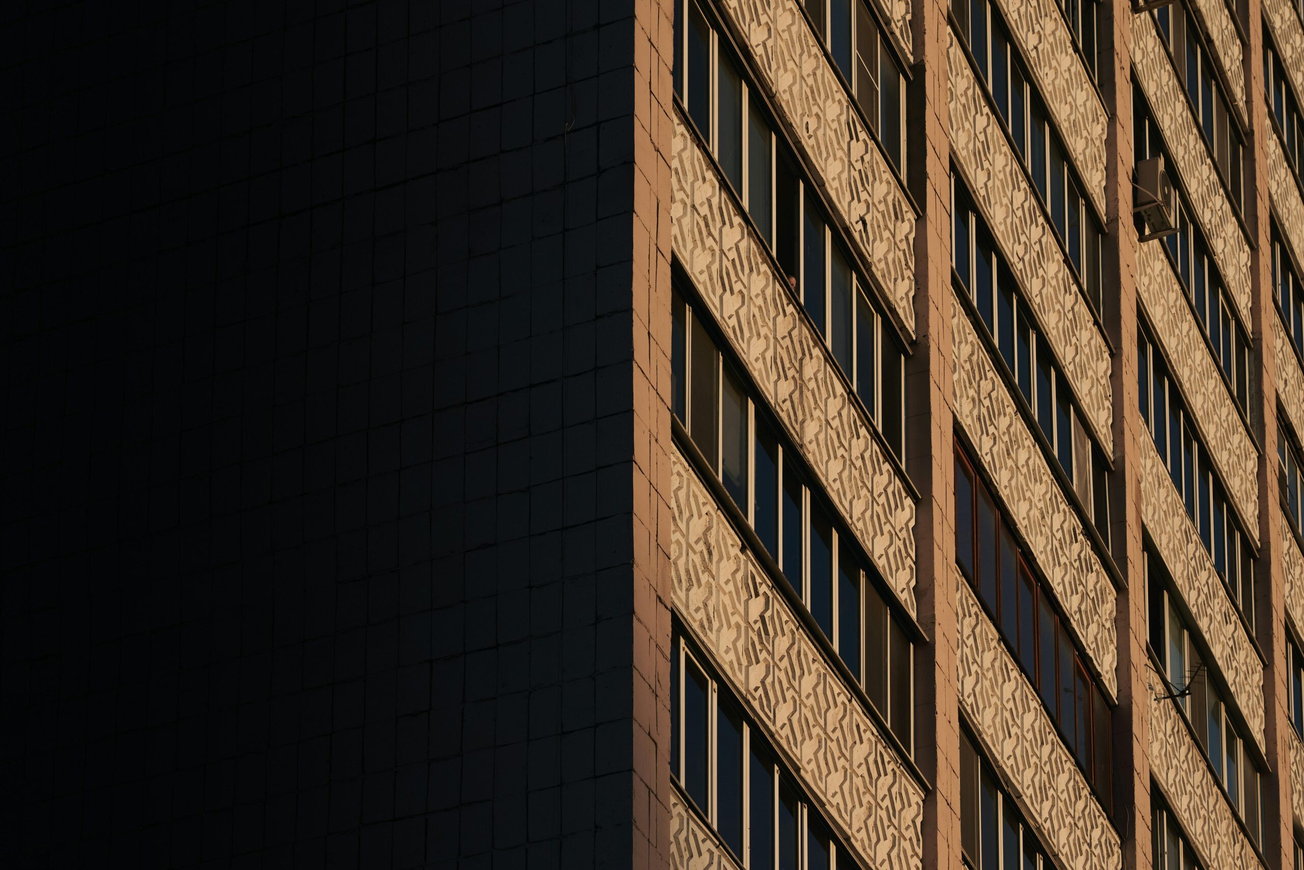 How Offshore Accounts Help Hide Wealth: A Curious Look