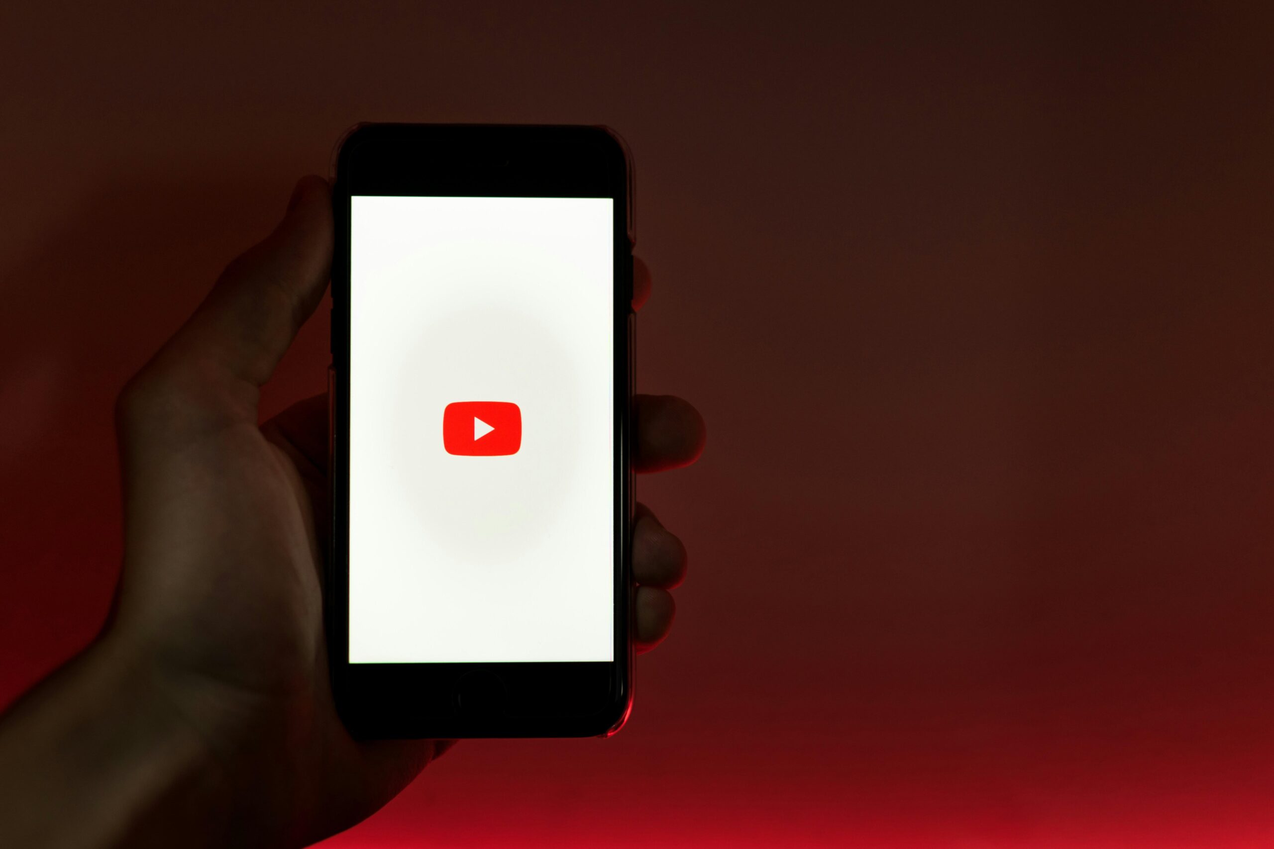 How Viral Crime Videos Shape Our Views on Justice
